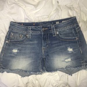 brand new miss me jean shorts size 27 w/ rips